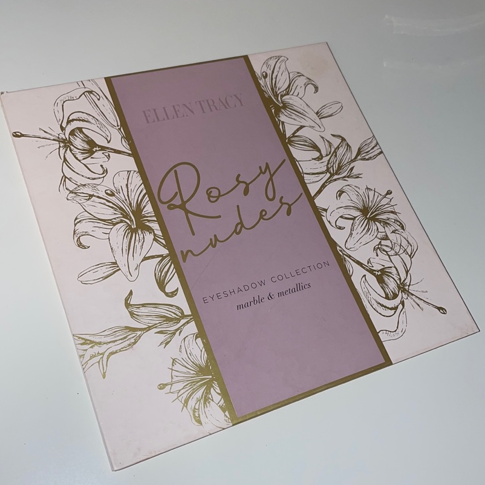 Ellen Tracy Baked Shadow Palette